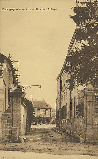 FLAVIGNY (COTE-D'OR) - RUE DE L'ABBAYE