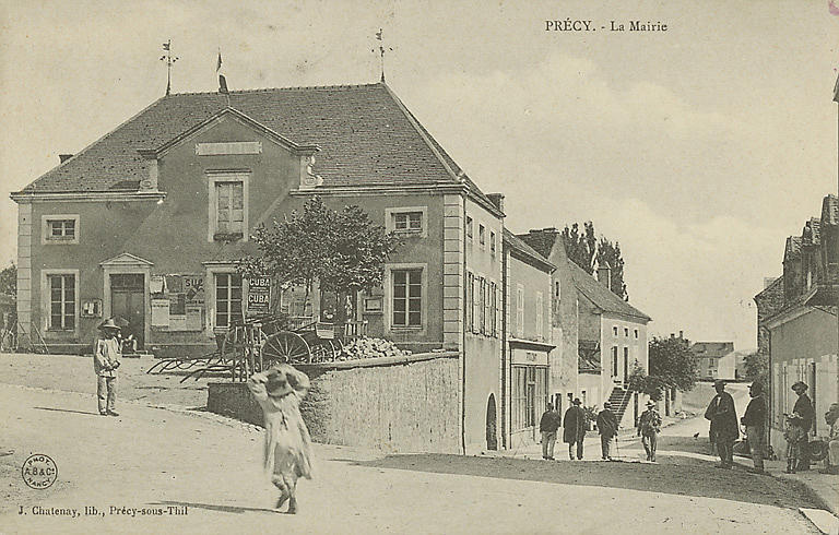 PRECY - LA MAIRIE