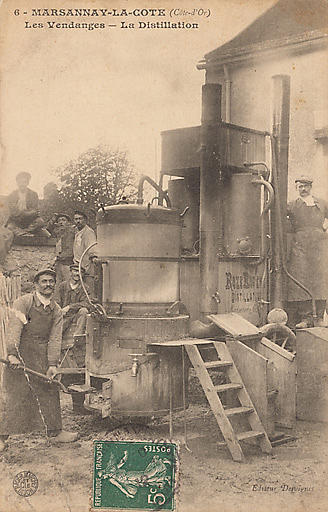 6 - MARSANNAY-LA-COTE (COTE-D'OR) - LES VENDANGES - LA DISTILLATION