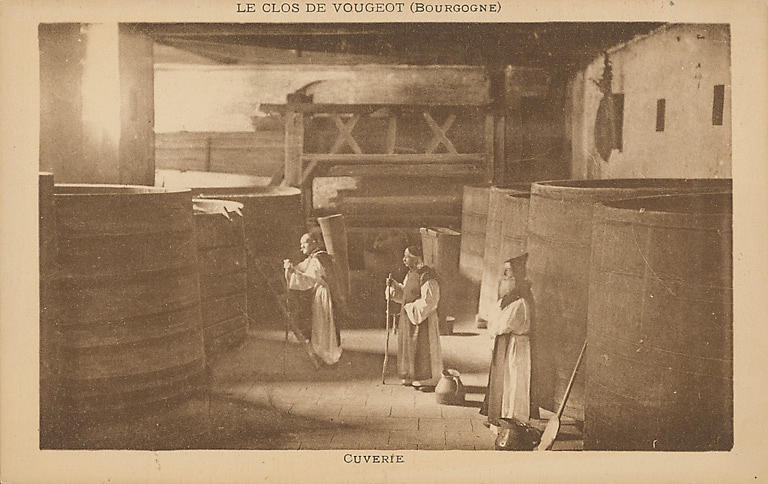 LE CLOS DE VOUGEOT (BOURGOGNE) - CUVERIE