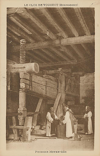 LE CLOS DE VOUGEOT (BOURGOGNE) - PRESSOIR MOYEN-AGE
