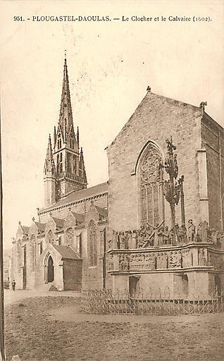 951 - PLOUGASTEL-DAOULAS - LE CLOCHER ET LE CALVAIRE (1602)