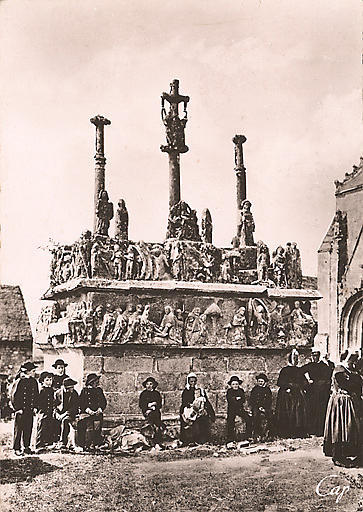 LE CALVAIRE DE TRONOEN