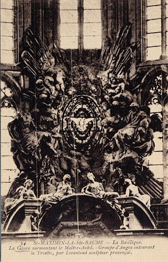 Saint-Maximin-la-Sainte-Baume : La Basilique - La Gloire surmontant le Maître-Autel - groupe d'anges entourant la Trinité