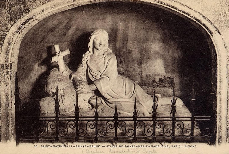 70 Saint-Maximin-la-Sainte-Baume - La Basilique - Statue de Ste-Marie-Magdeleine par L. Simon
