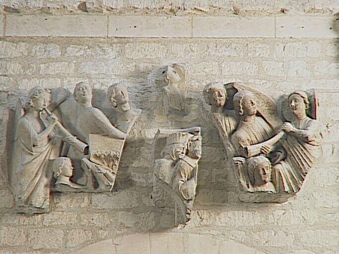 Haut-relief : La Résurrection des Morts (cathédrale Notre-Dame de Paris)