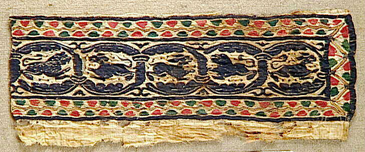 félins et chiens (?) en course