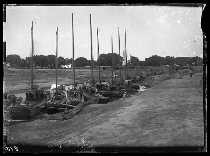 [Hebei]. Sur le grand canal dans la province de Tche-li [Zhili]