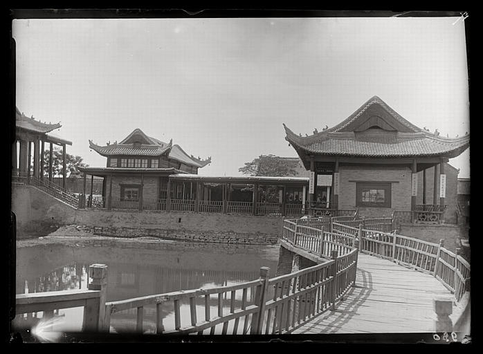 [Henan]. K'ai-fong fou [Kaifengfu], le temple funéraire des deux Tseng [Zeng]