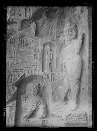[Henan]. Long-men [Longmen], grotte aux lions