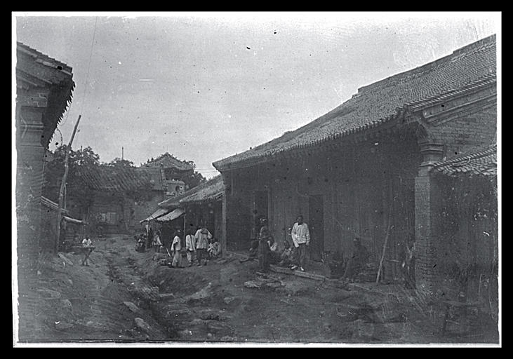 [Henan, Shaanxi]. Entre Ho-nan fou [Henanfu] et Si-ngan fou [Xi'anfu]