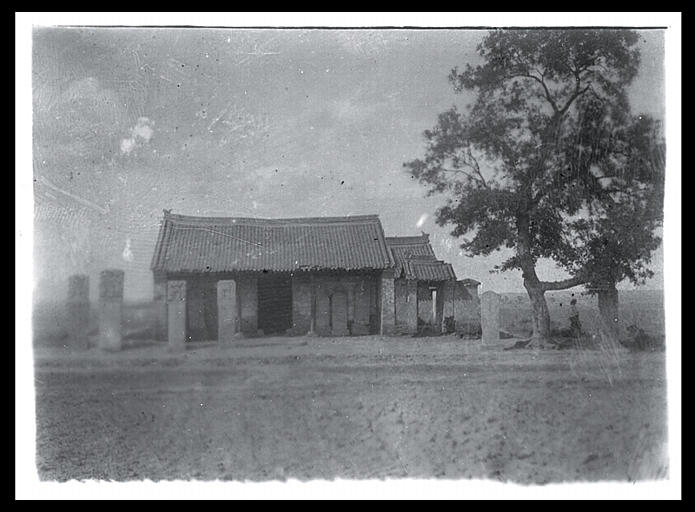 [Henan, Shaanxi]. Entre Ho-nan fou [Henanfu] et Si-ngan fou [Xi'anfu]