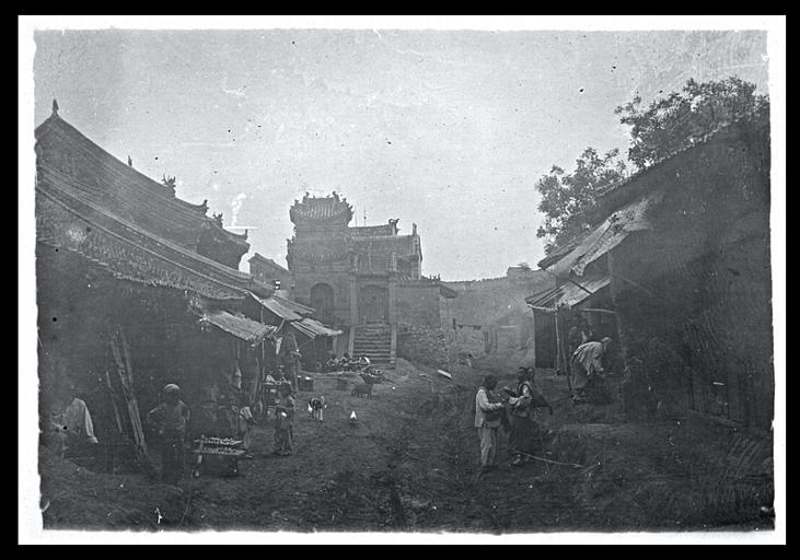 [Henan, Shaanxi]. Entre Ho-nan fou [Henanfu] et Si-ngan fou [Xi'anfu]