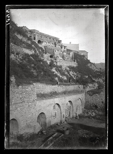 [Shanxi]. Après Ling-che hien [Lingshixian]