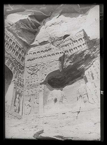 [Shanxi]. Yun-kang [Yungang], grotte F, paroi du fond