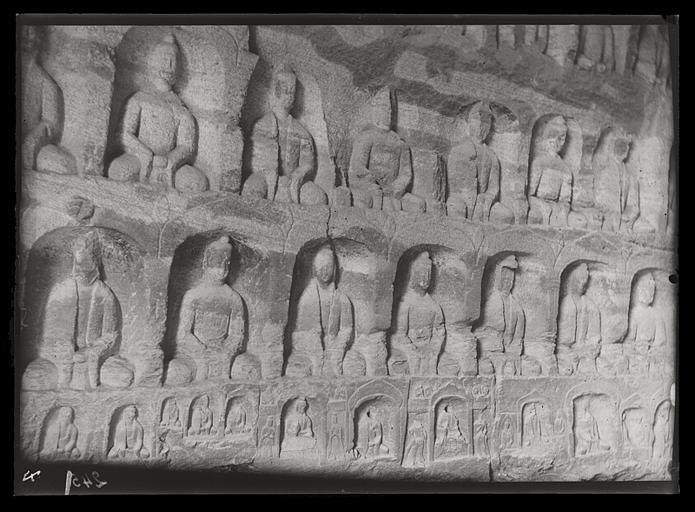 [Shanxi]. Yun-kang [Yungang], photographie non localisée