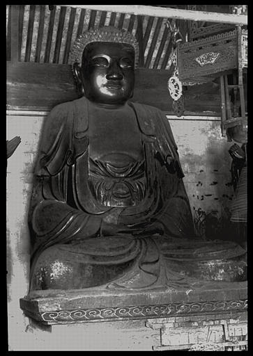 [Zhejiang] Tchö-kiang. Cheng-hien [Shengxian], T'ie-fo sseu [Tiefosi], statue en fer du Buddha