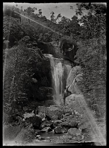 [Zhejiang] Tchö-kiang. T'ien-T'ai chan [Tiantaishan], Tchong-fang-kouang sseu [Zhongfangguangsi] et Pont de la Poutre de pierre