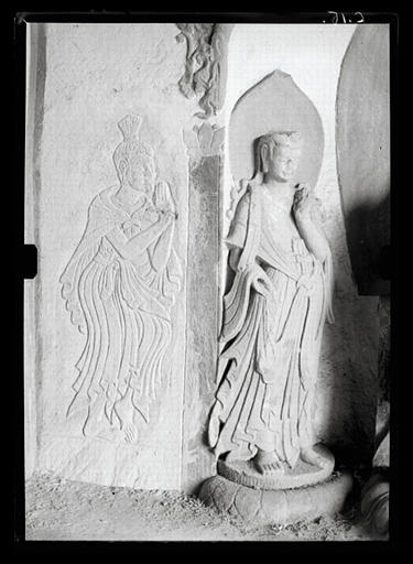 Shanxi. Tianlongshan, grotte B, paroi droite, haut-relief et bas-relief bouddhiques, détail