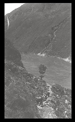 [Sichuan]. Le Ya long [Yalong]