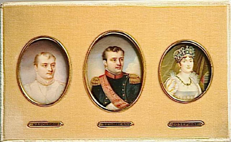 Deux portraits de Napoléon Ier, un portrait de Joséphine