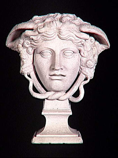 Tête de méduse d'après la méduse Rondanini