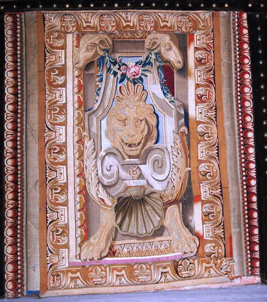 Fragment de termes / Tête de lion