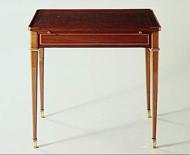 Table à écrire de Louis XVI