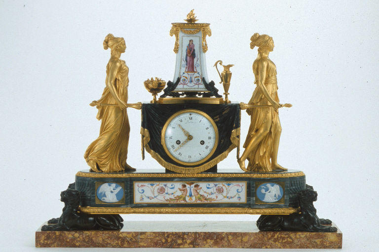 Pendule aux Vestales