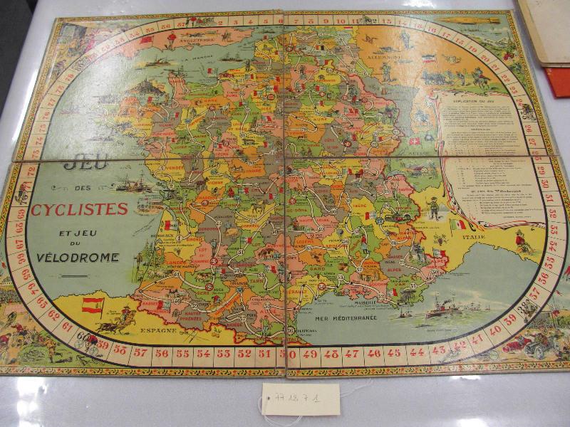 Jeu des cyclistes et jeu du vélodrome