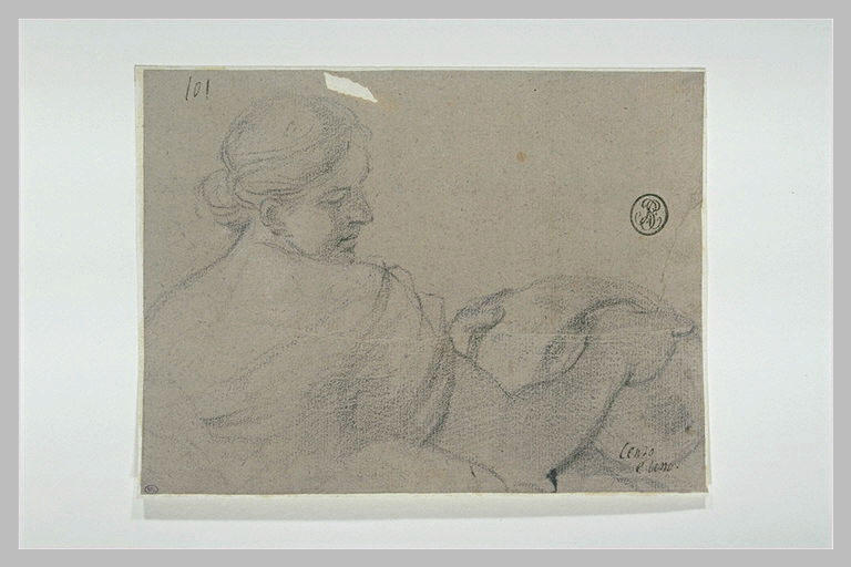 Femme assise, vue à mi-corps, de dos, tenant un vase