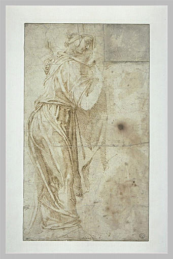 Femme debout, drapée, de profil, tournée vers la droite