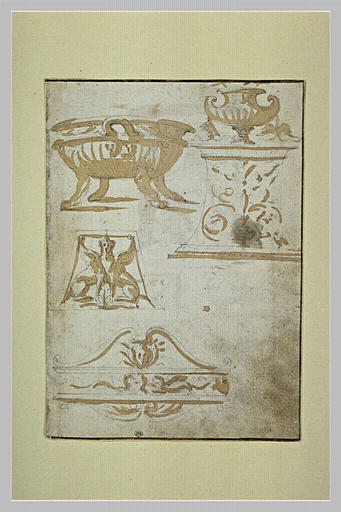 Etudes de base de candélabres, de cassolette et de deux motifs décoratifs