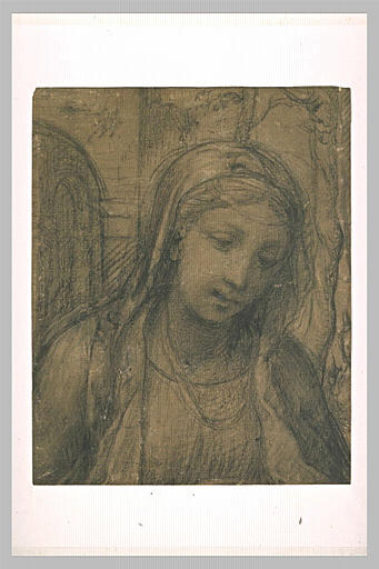 Buste de femme portant un voile sur la tête : une sainte ?