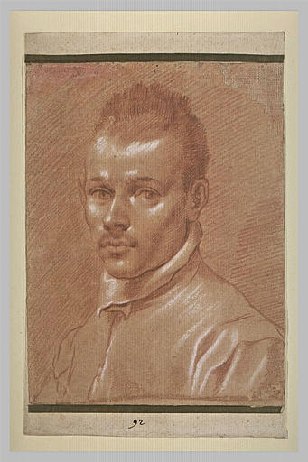 Buste d'homme vu de face, cheveux relevés, moustache naissante
