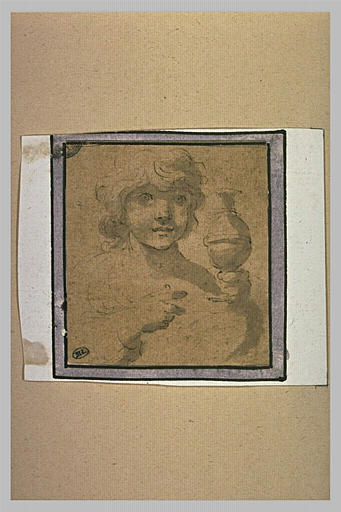 Enfant en buste tenant un vase