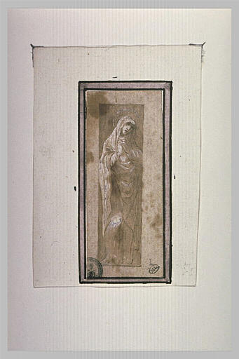 La Vierge debout, les mains jointes, dans l'attitude de la douleur