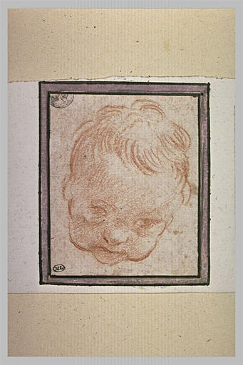 Tête d'enfant, légèrement penchée en avant