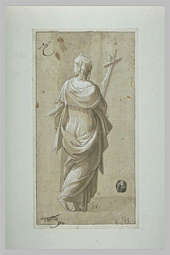 Femme debout, drapée, de dos, tenant un crucifix