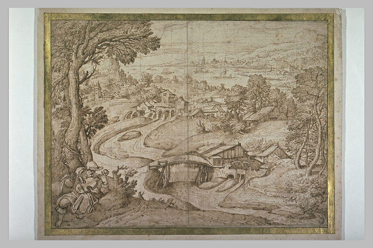 Vaste paysage boisé en bord de mer, avec un joueur de violon