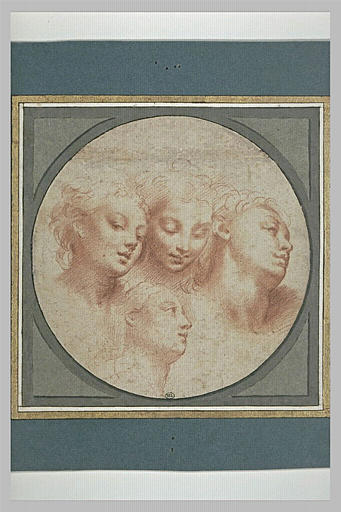 Quatre têtes de jeunes femmes