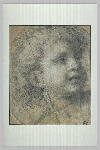 Tête d'enfant de trois quarts à droite
