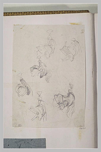 Croquis de casques et de cuirasses
