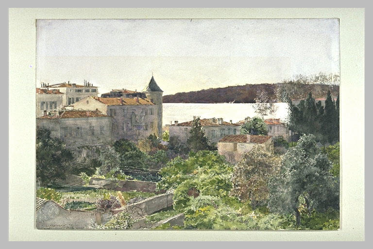 Village au bord de la mer sur la côte Méditerranéenne