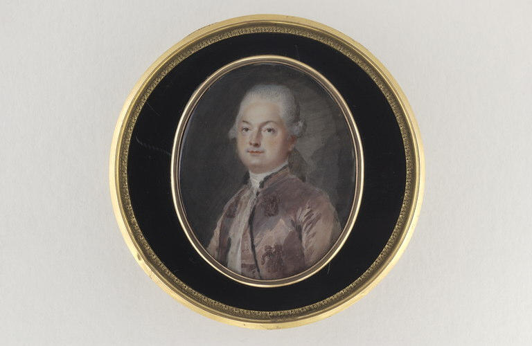 Portrait d'homme en habit vieux rose