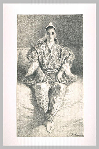 Femme algérienne, de face, assise sur un divan