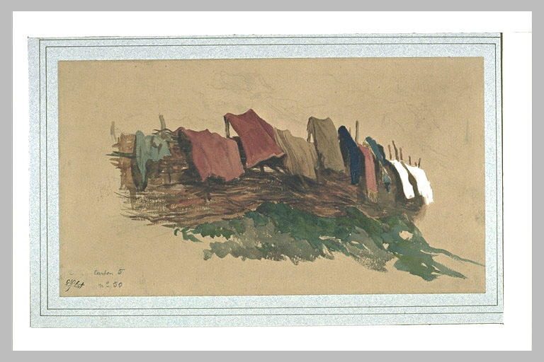 Linge séchant sur une haie