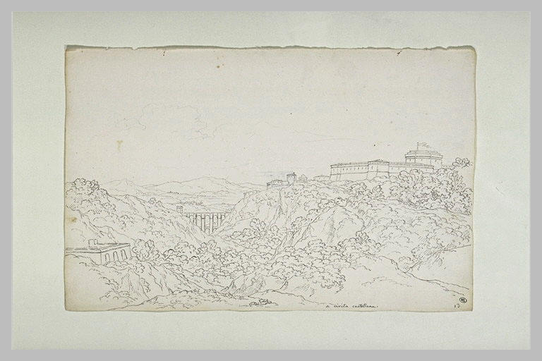 Ravin coupé par un viaduc et une forteresse sur la hauteur