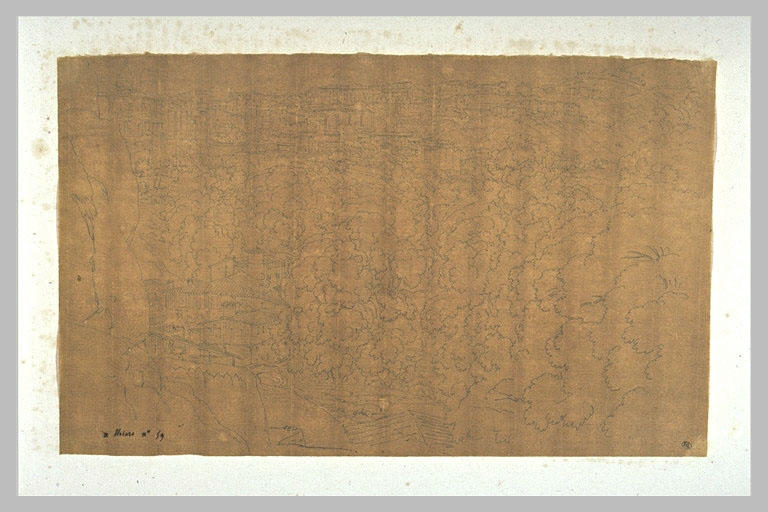 Ville étagée sur la pente de la montagne