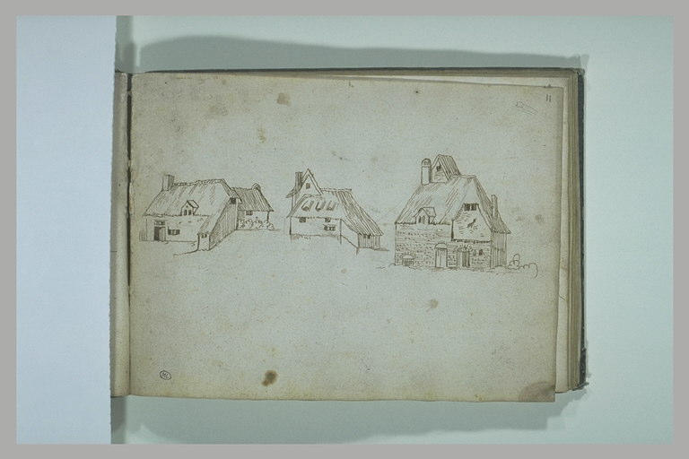 Trois maisons